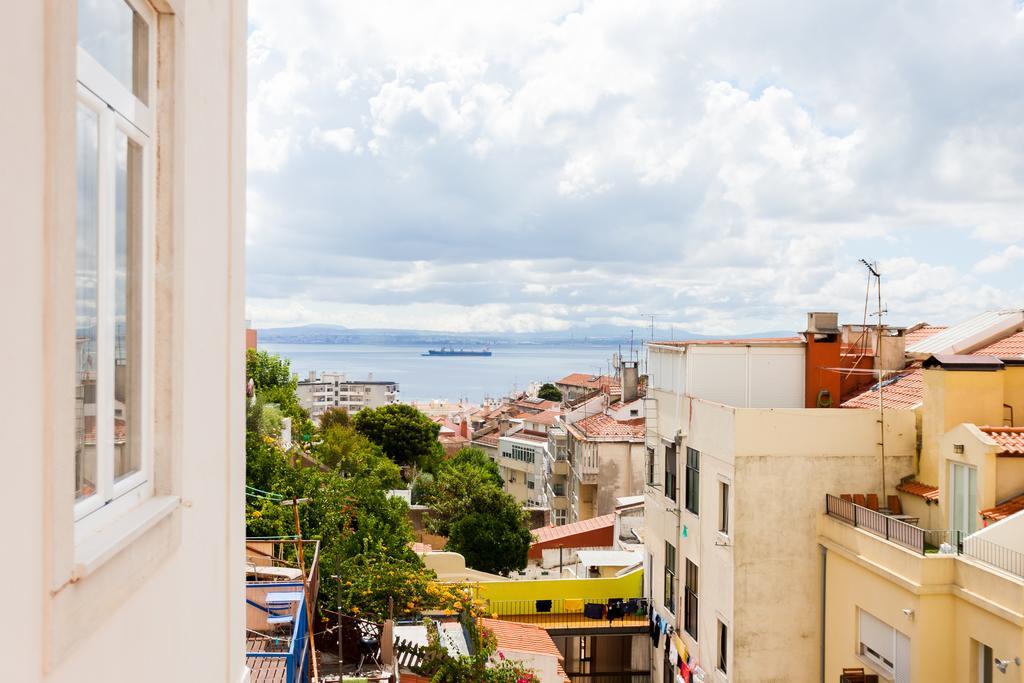 Your Lisbon Home Santa Apolonia Exterior photo